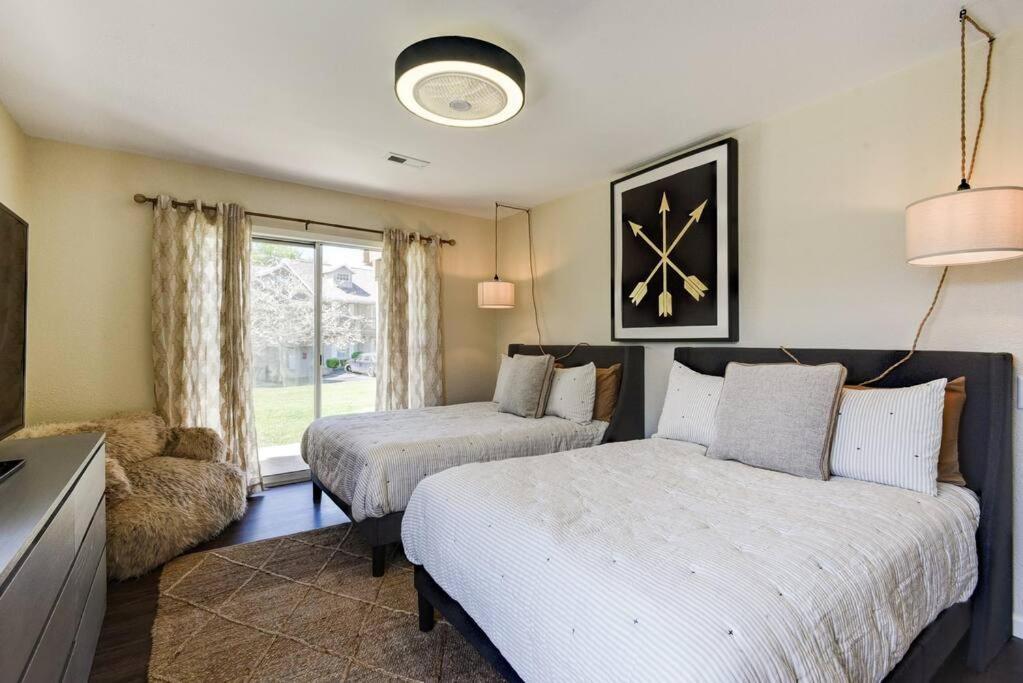 Sparkling Designer 3 Bed Suite By Taneycomo Branson Exterior photo